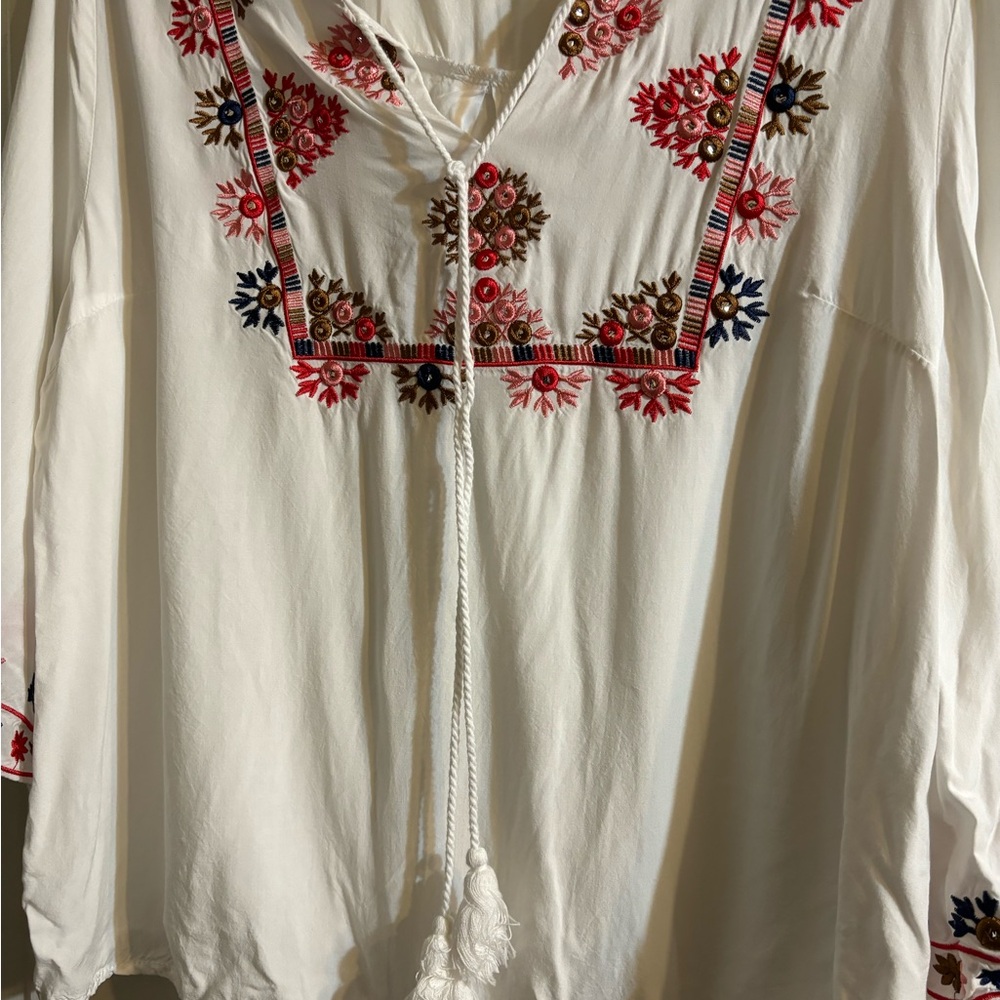 Emery Rose Bohemian blouse